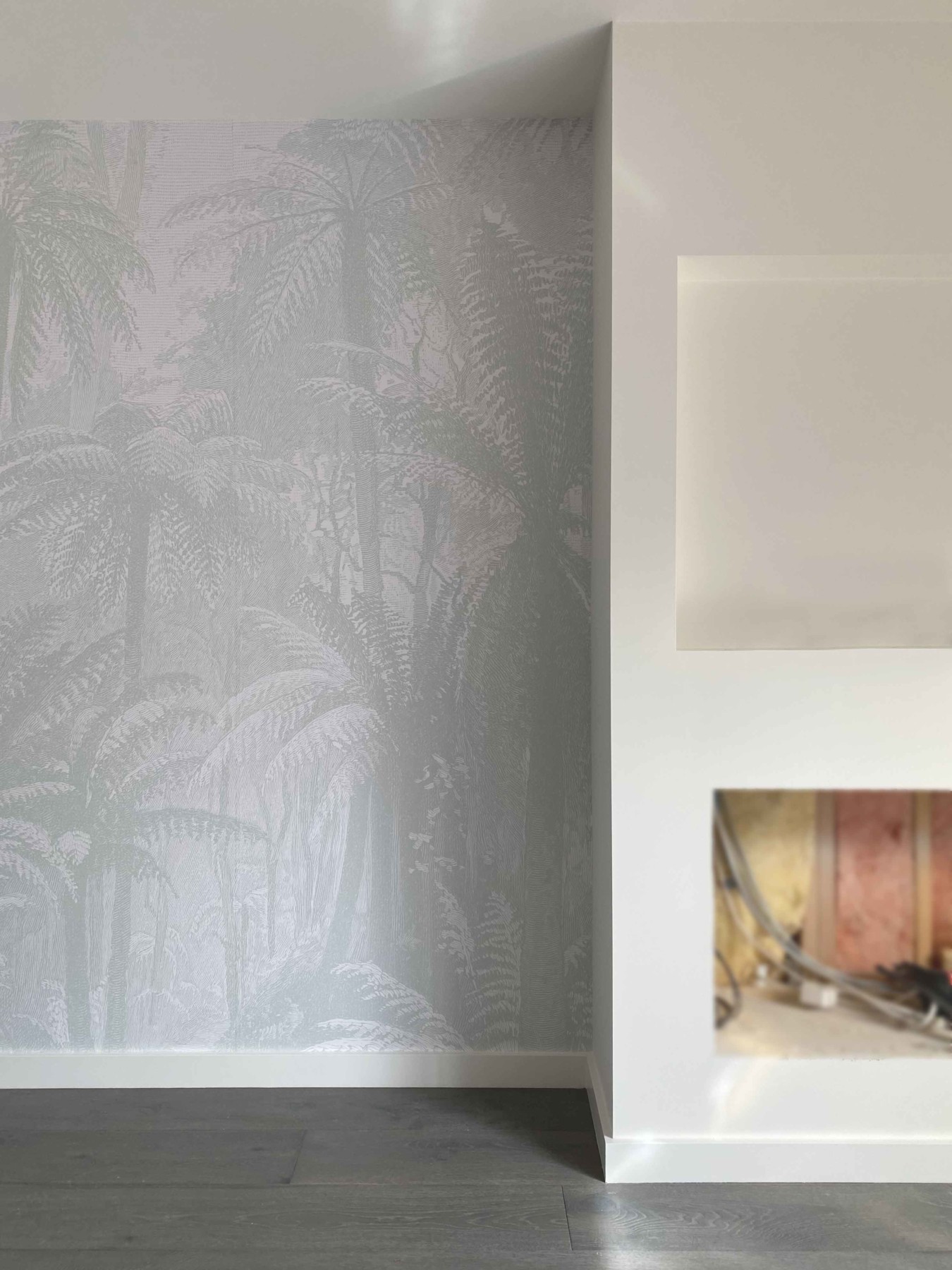 Fern Jungle - Light Sage Green Wallpaper | Grafico Melbourne Fern Jungle - Light Sage Green Wallpaper | Grafico Melbourne